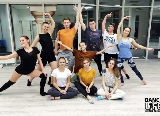 ШКОЛЫ ТАНЦЕВ В КУРСКЕ, ГДЕ УЧАТ ТАНЦЕВАТЬ ВЗРОСЛЫХ